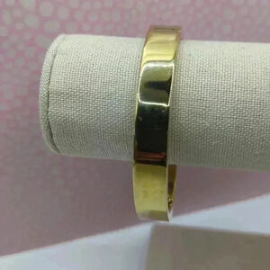 J. Crew Gold Tone Bangle Squeeze Release Clasp Bracelet Size 6 3/4